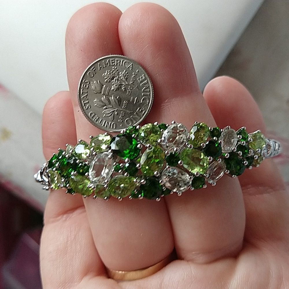Green and clear gemstone sterling silver 925 bracelet hinged bangle - Picture 12 of 12